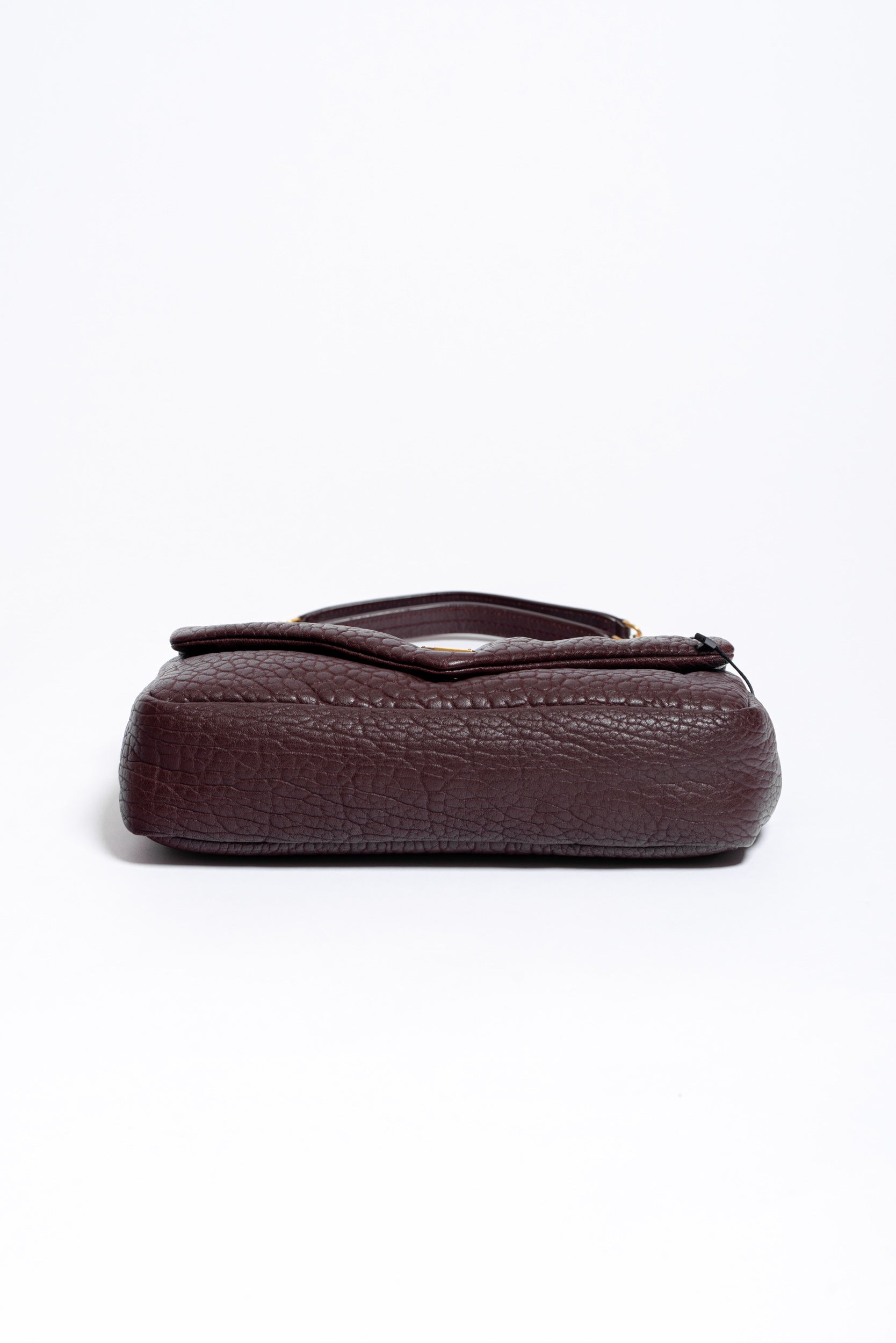 Saint Laurent Calypso Media