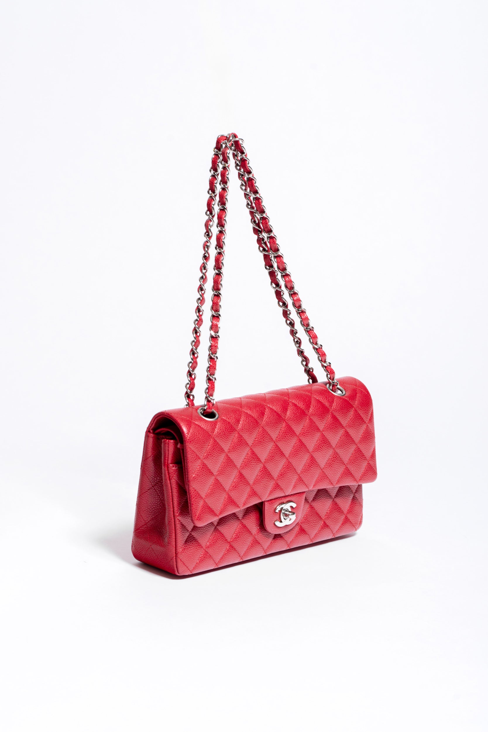 Chanel 11.12 Caviar Fragola