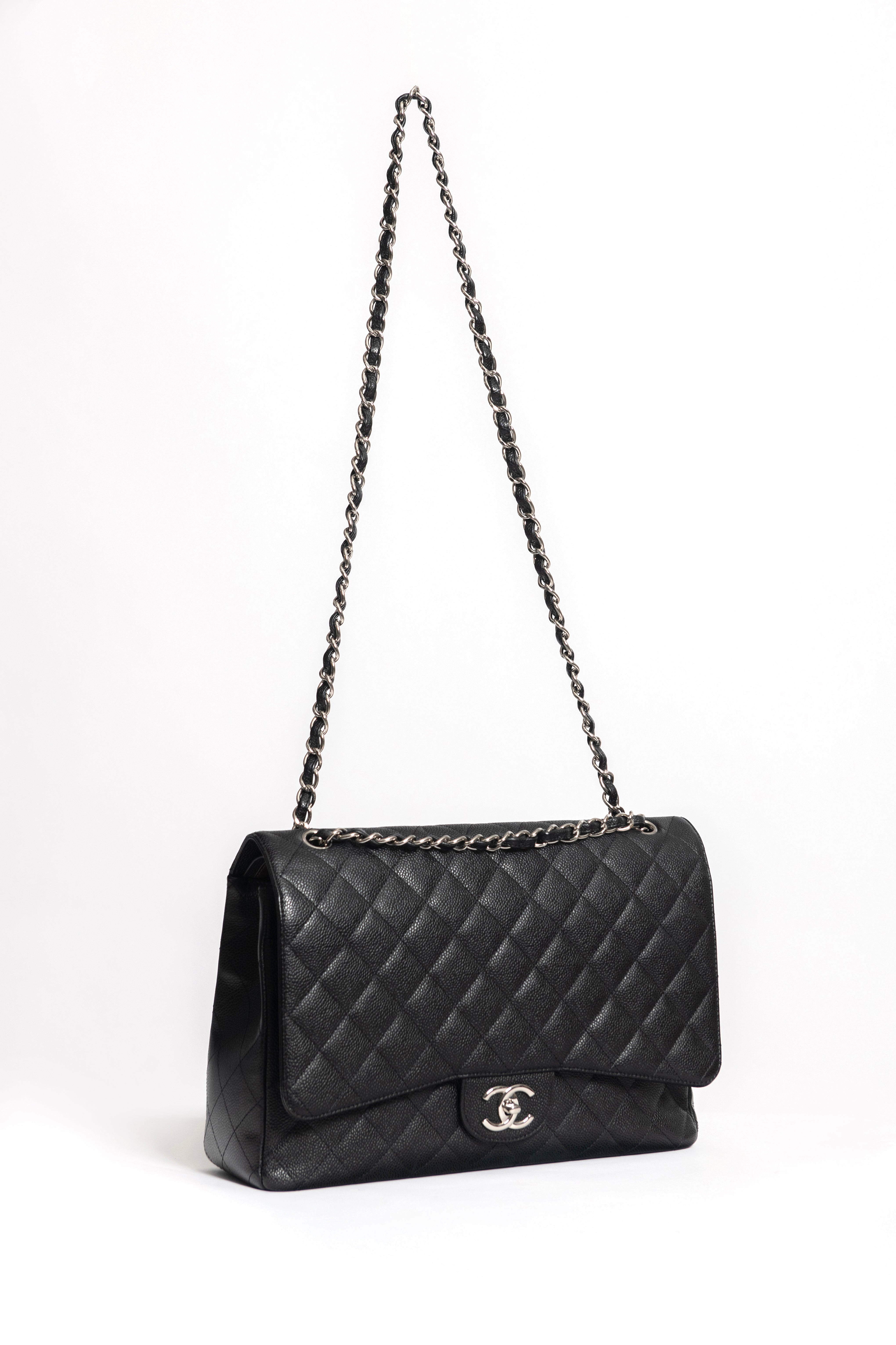CHANEL MAXI JUMBO CAVIAR NERA