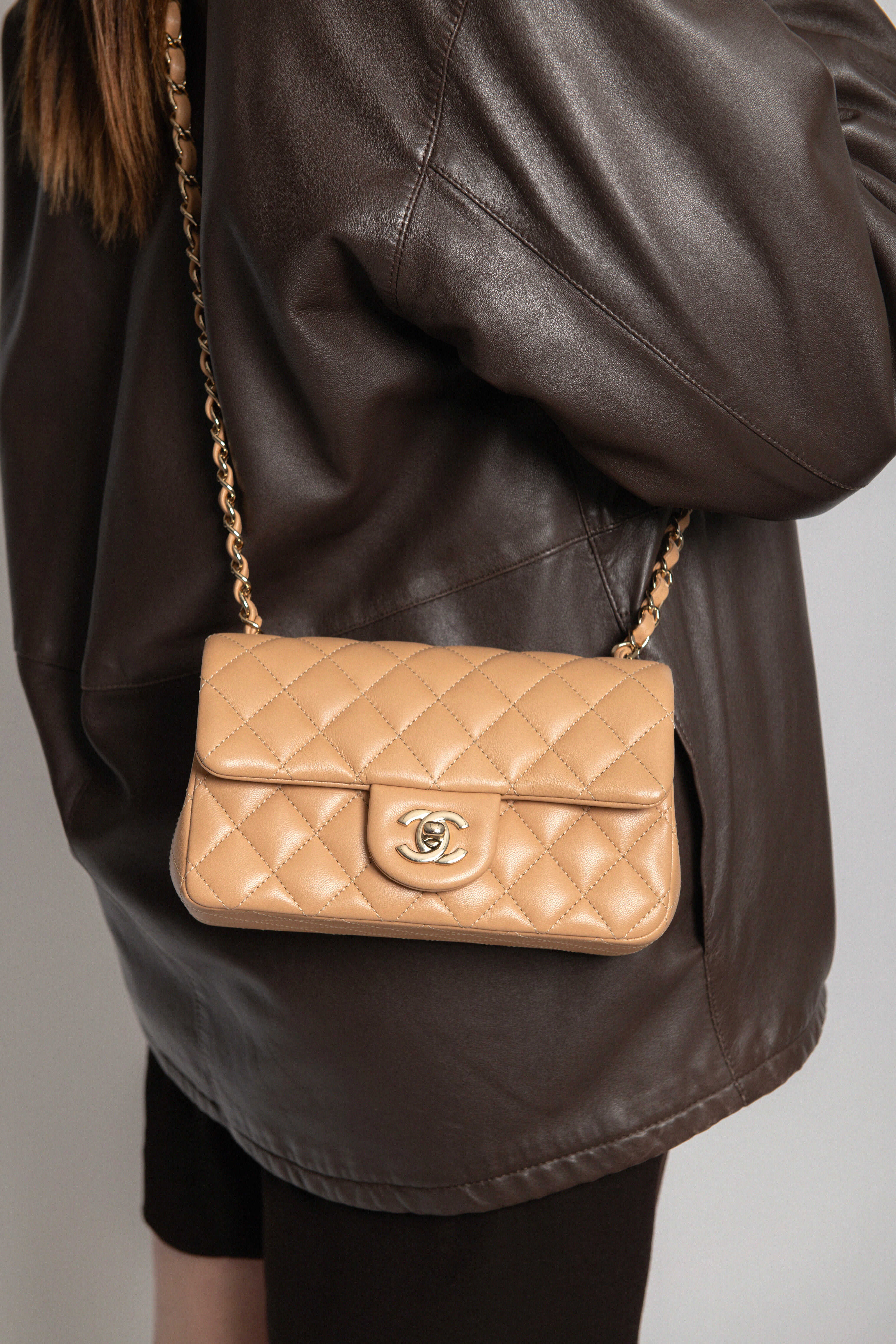 CHANEL MINI FLAP BEIGE - foto 5