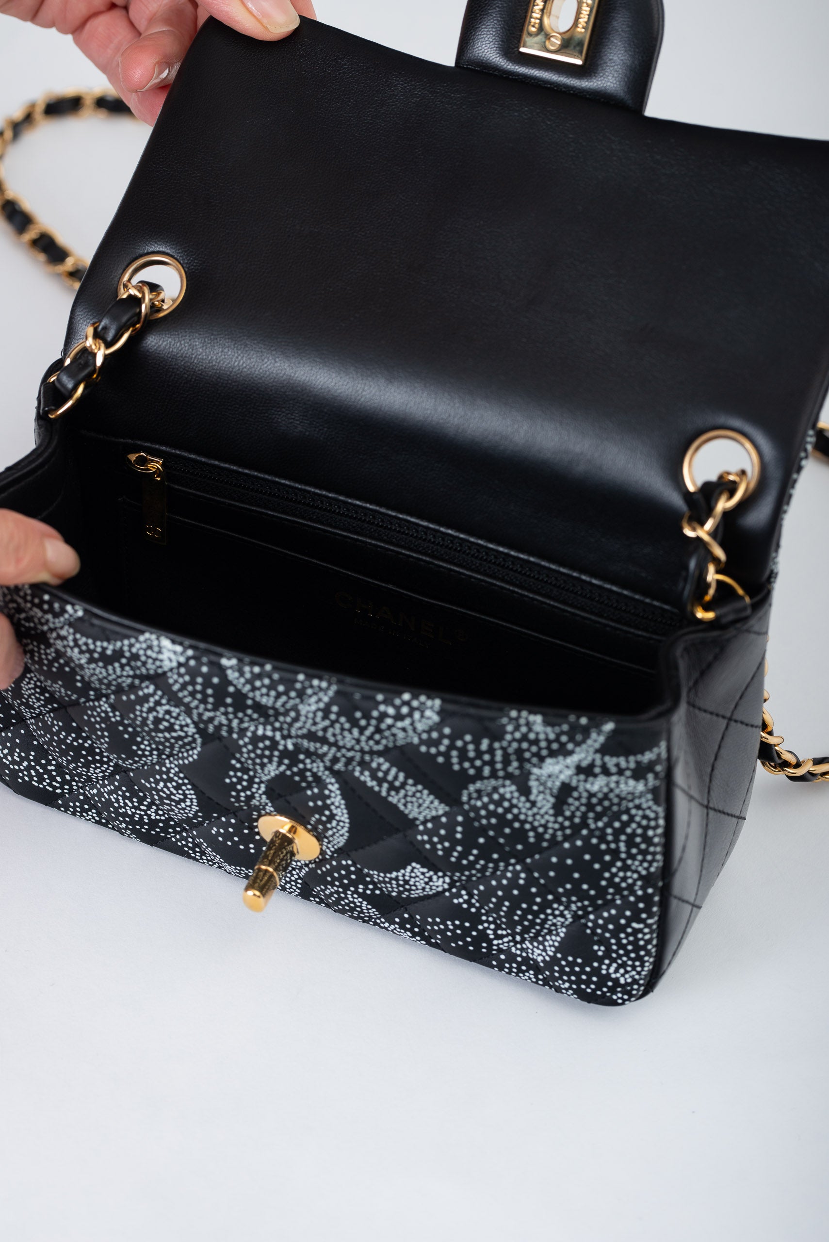 CHANEL MINI FLAP FIORI