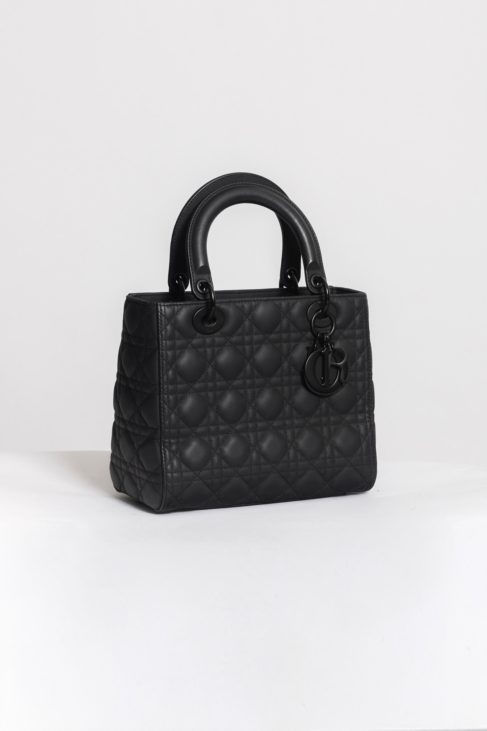 LADY DIOR MEDIUM TOTAL BLACK