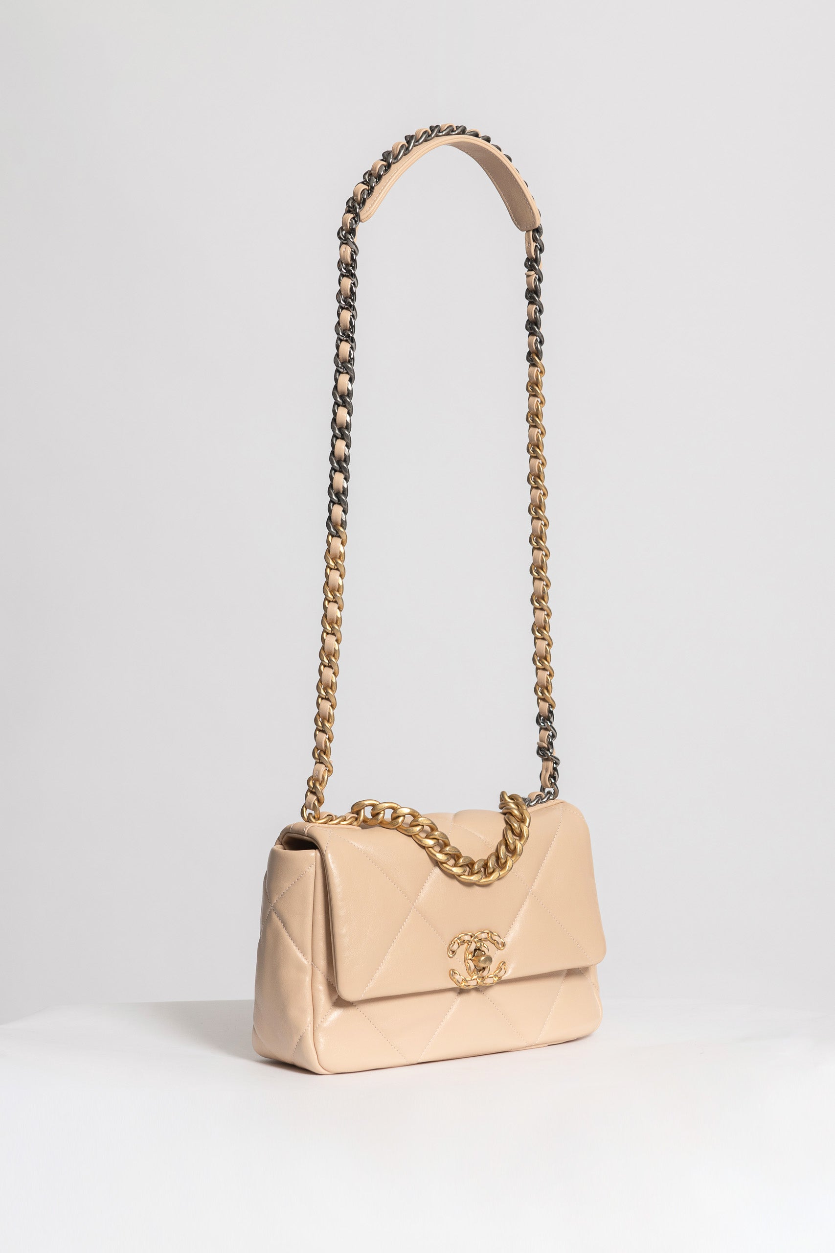 CHANEL 19 BEIGE - foto 2