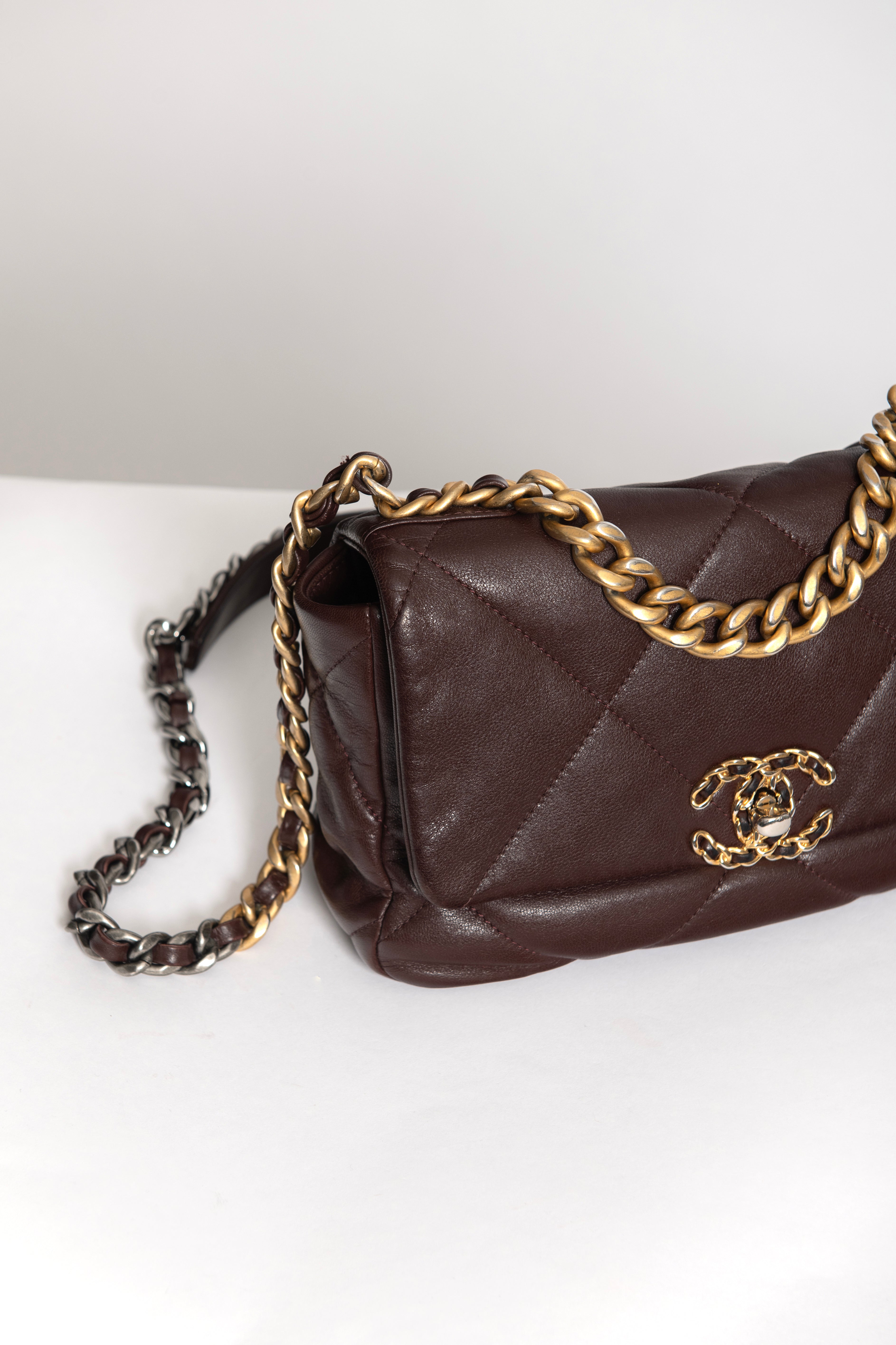 CHANEL 19 CHOCOLATE - foto 3