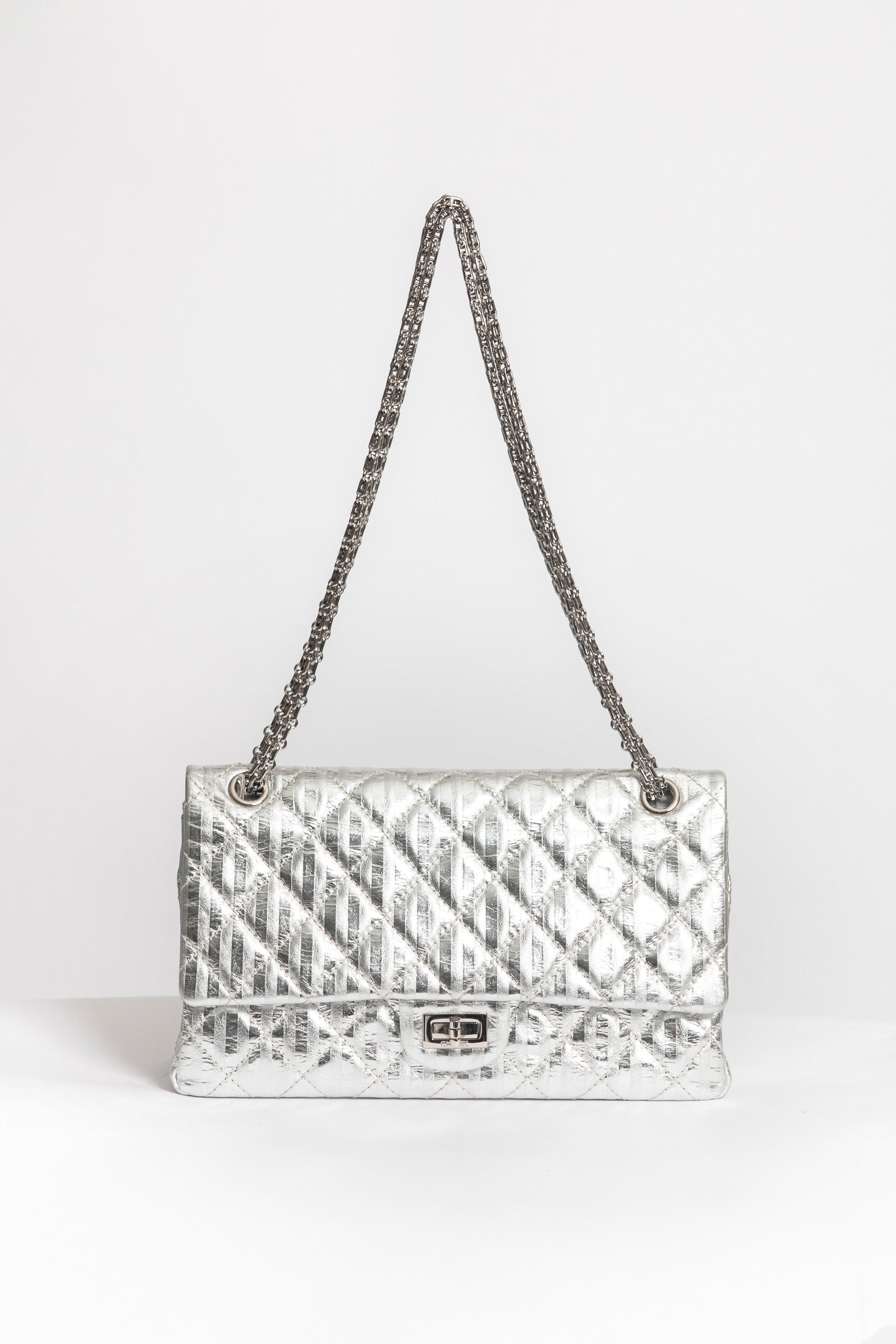 CHANEL REISSUE 2.55