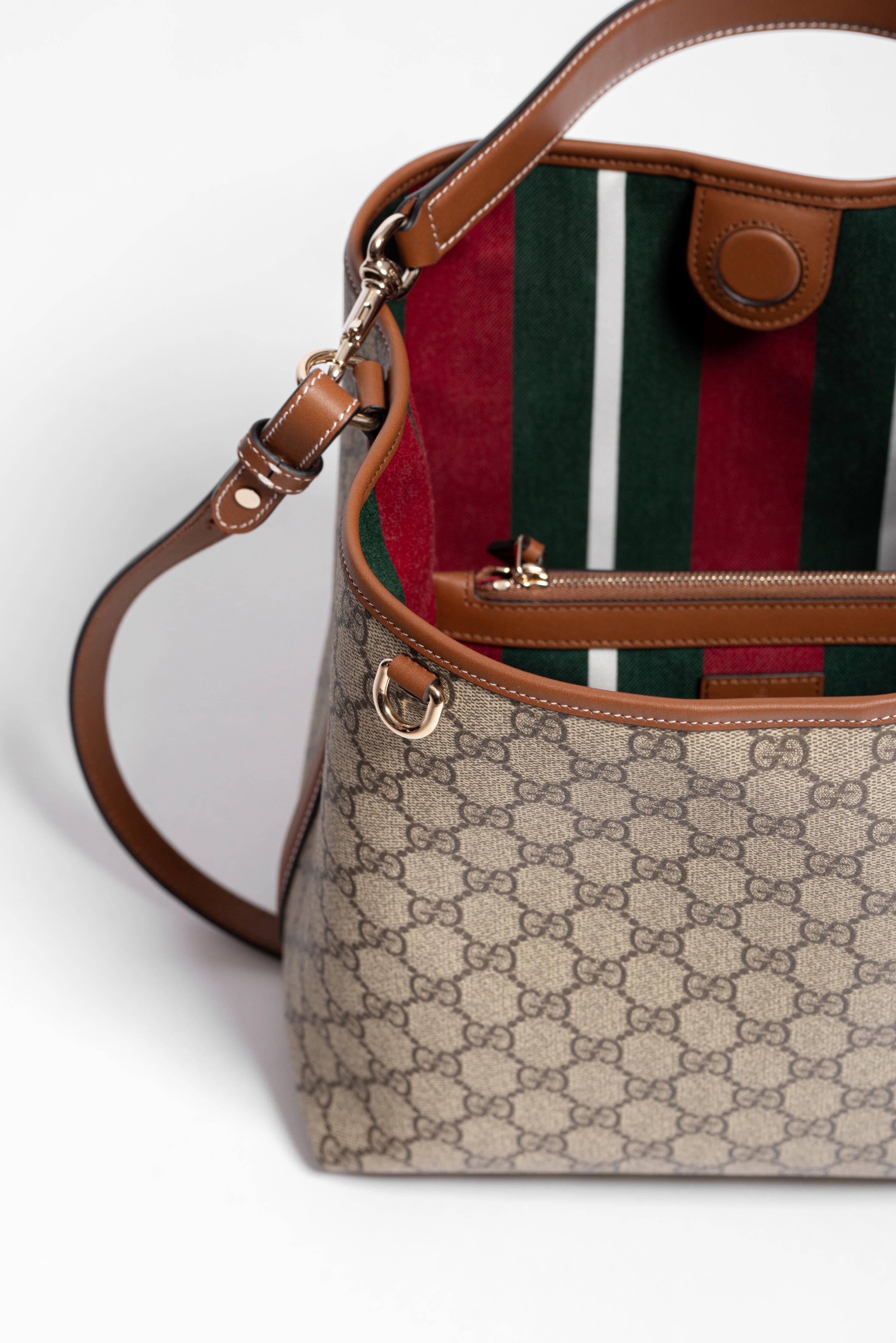 Gucci GG Emblem Media